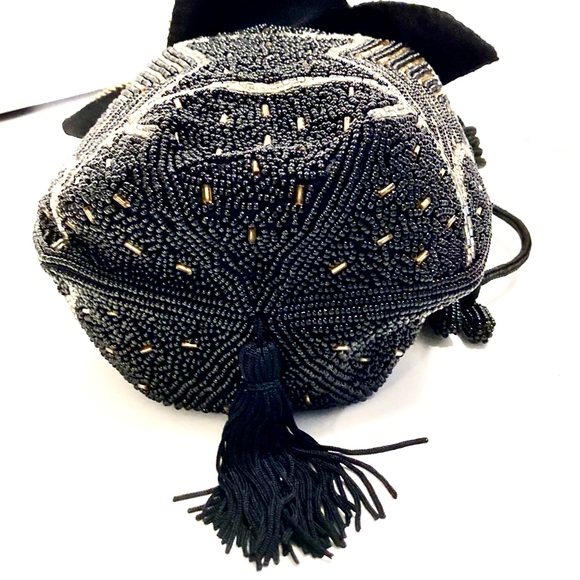 Spring Sale🌼 Art Deco tasseled beaded petal opening drawstring party bag - Picture 7 of 9